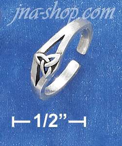 Sterling Silver ANTIQUED TRINITY KNOT TOE RING