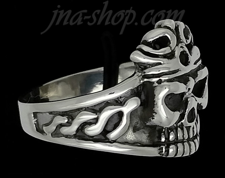 Sterling Silver Skull w/Crown Ring sz 9 - Click Image to Close
