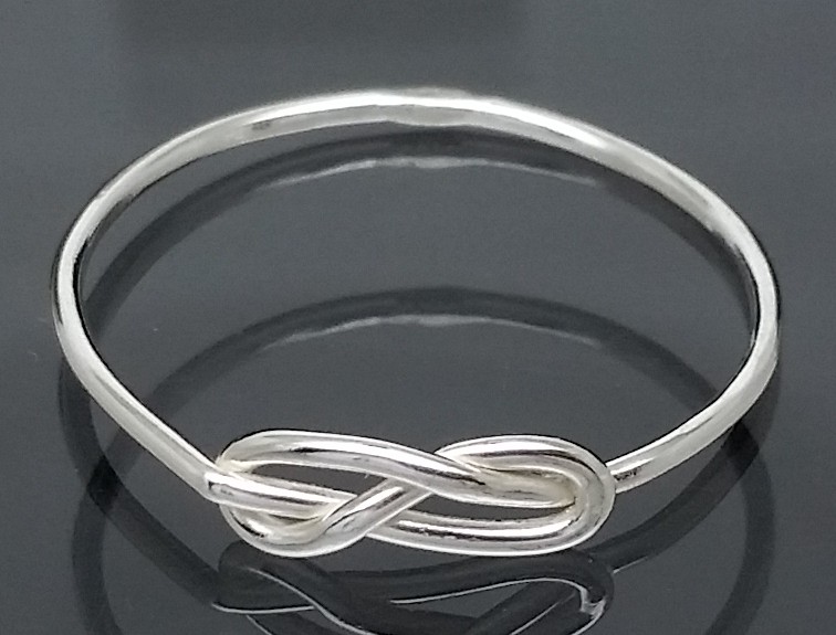 Sterling Silver INFINITY KNOT RING SIZE 7 - Click Image to Close